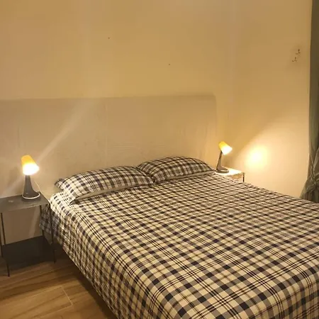 Molto Carino, Rione Valdocco, * Torino